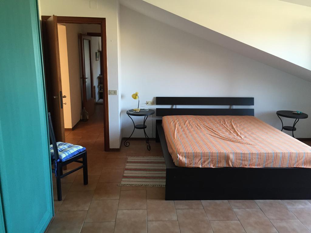 Apartament Mansarda Mare Altidona Pokój zdjęcie